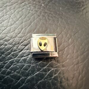 Alien Head Italian Charm Link – 9mm Gold-Tone UFO Theme
